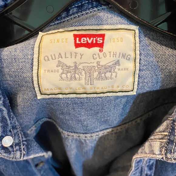 Levi Jean jacket!! - Picture 3 of 7